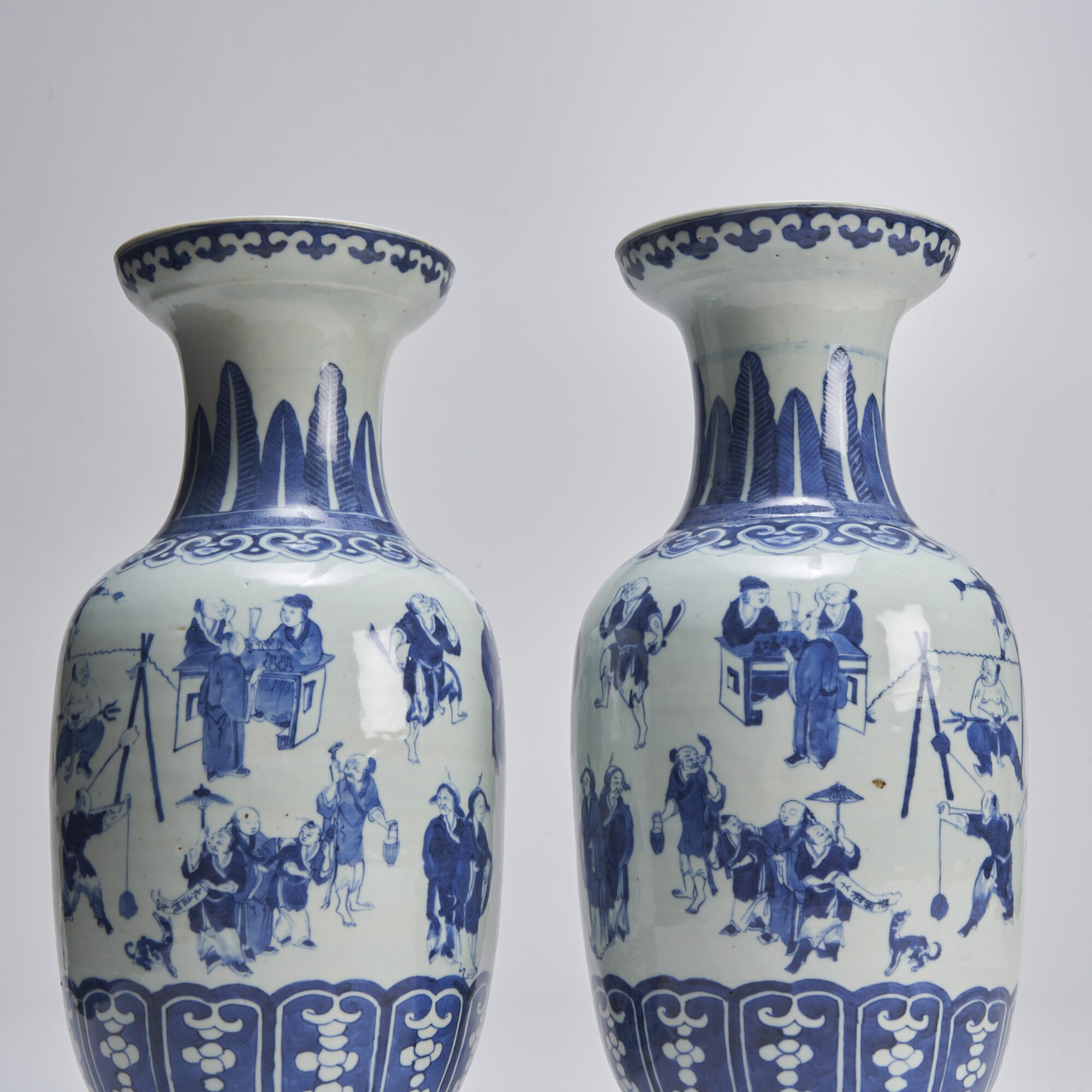 Pair of Chinese Porcelain Blue & White Pair of Chinese Porcelain Blue & White
