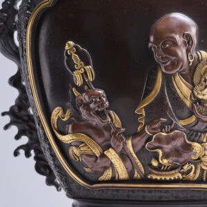 Our featured work of art for May, a monumental statement of Meiji-era craftsmanship - Kevin Page Antiques 6 Our featured work of art for May, a monumental statement of Meiji-era craftsmanship - Kevin Page Antiques